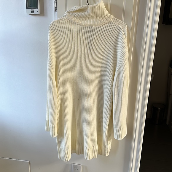 H&M dress - Picture 4 of 4